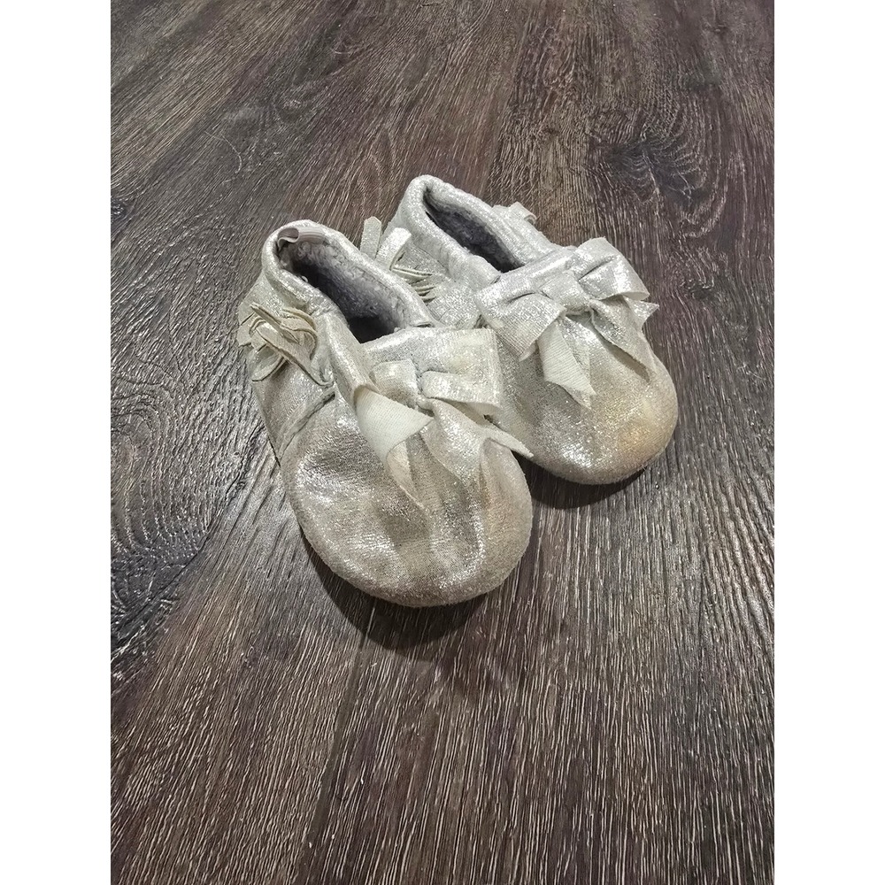 Moccasin Toddler Girls Polar Bear Faux Fur Slippers Grey Size 4 IGWN49SG210